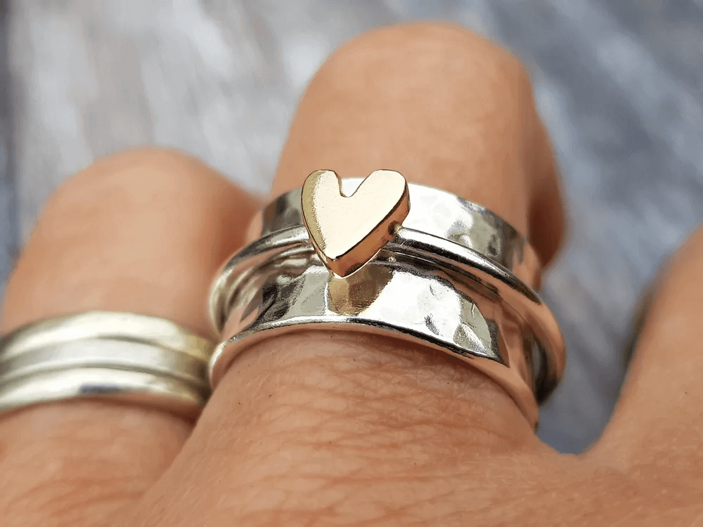 Mely | Anillo de Plata con Corazón Dorado