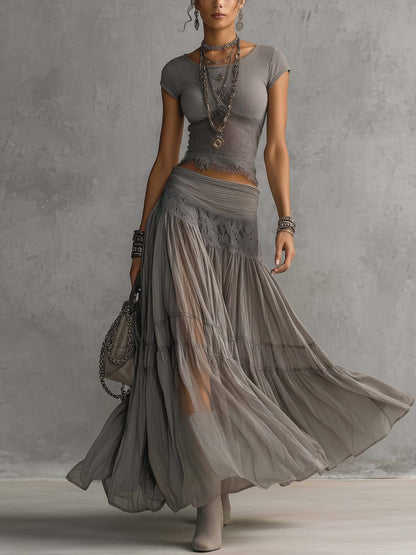 Conjunto Top de Encaje Transparente Gris y Falda Maxi Plisada