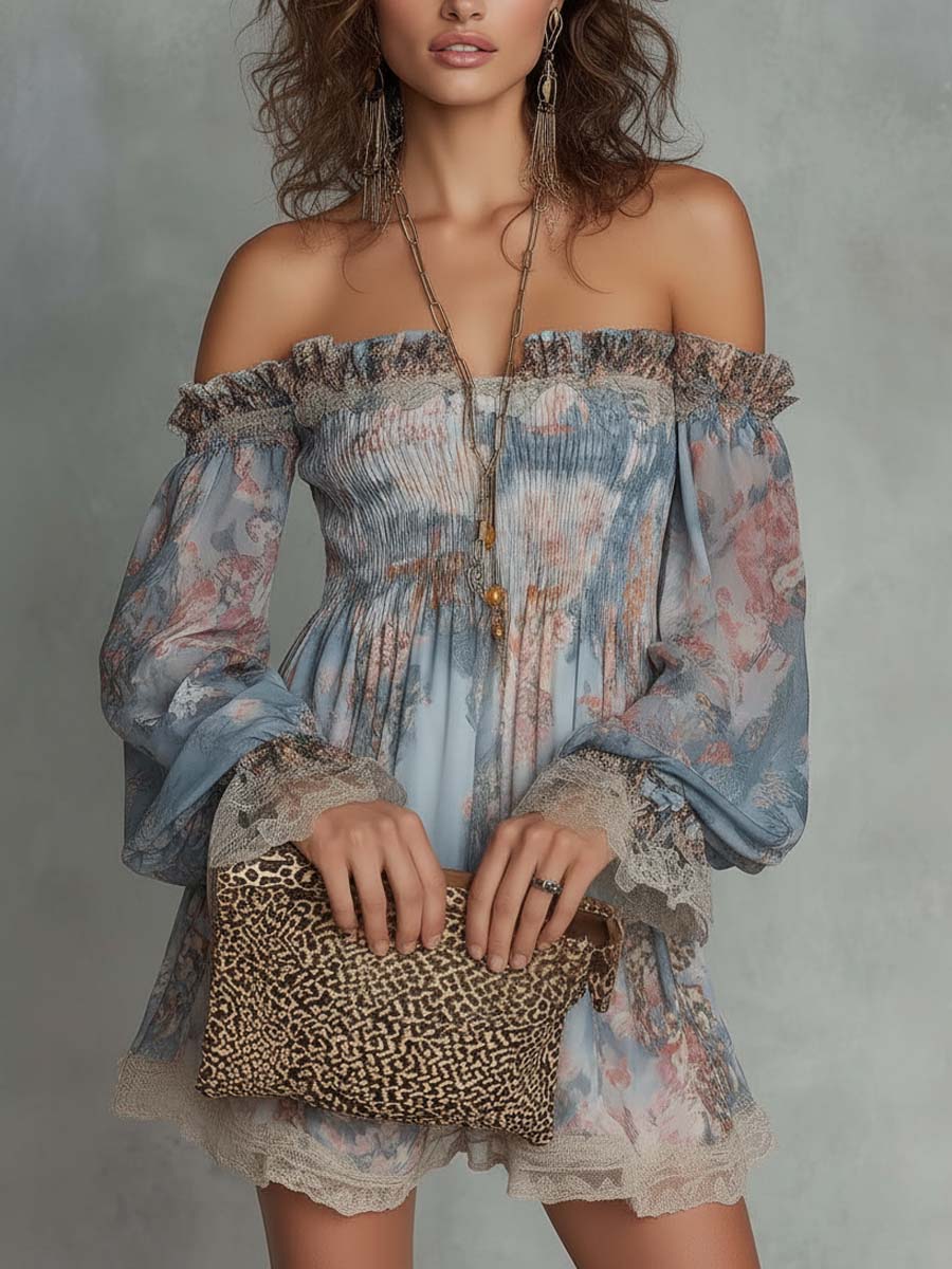 Assunta | Vestido mini de gasa fruncida con escote de hombros descubiertos y motivo floral romántico