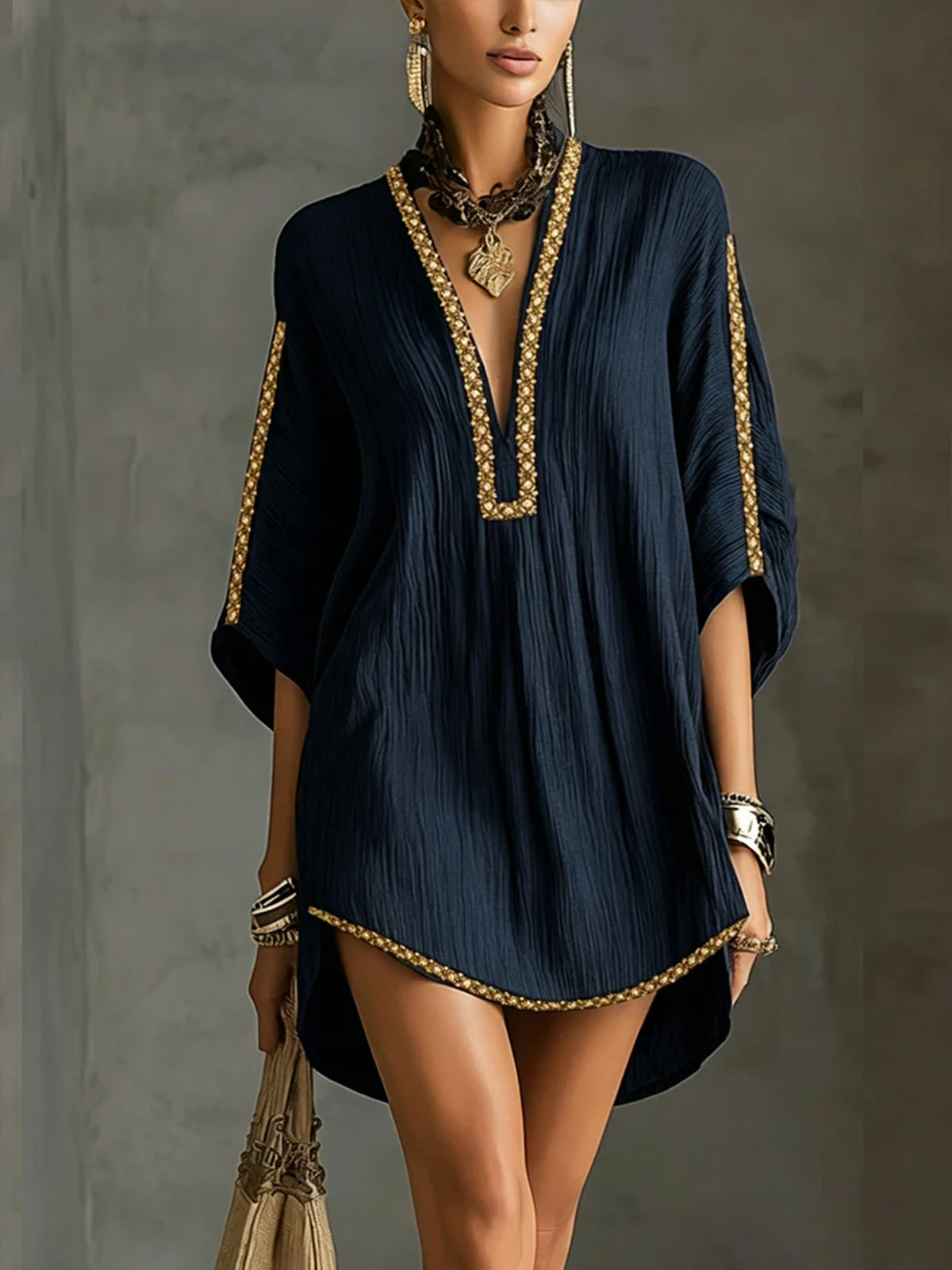 Mirella | Vestido corto azul con escote en V profundo