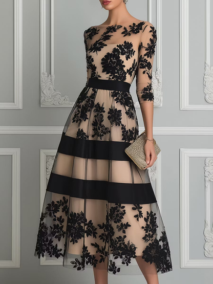 Vestido Midi Línea A Elegante en Encaje Negro