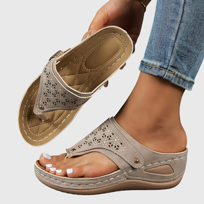 Anika | Sandalias de Dedo