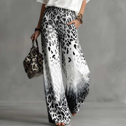 Fiorella | Conjunto Blusa Blanca y Pantalón Animal Print