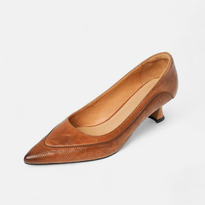Amara | Zapatos de Tacón en Piel Auténtica con Textura Grabada y Tacón Kitten