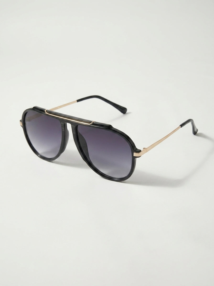 Selene | Gafas de Sol Elegantes con Detalles Metálicos