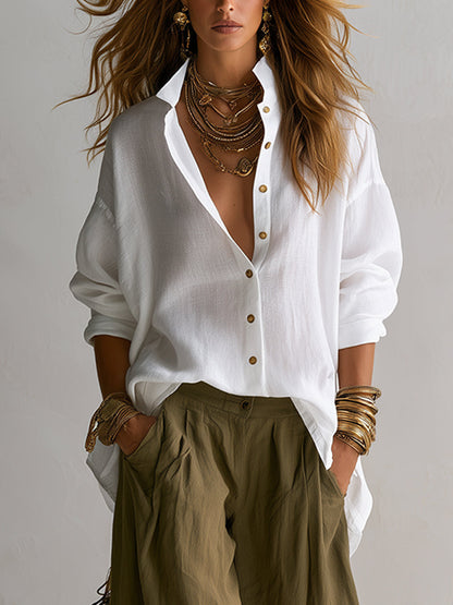 Camisa Blanca Ancha y Pantalón Farol Verde de Pierna Ancha