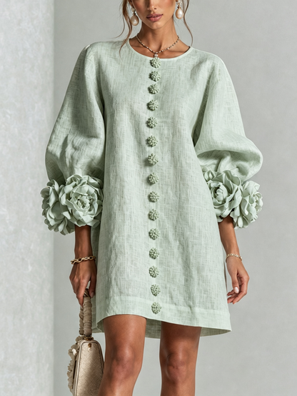 Vestido Mini Verde Salvia Místico con Botones de Flores y Mangas Florales Extravagantes