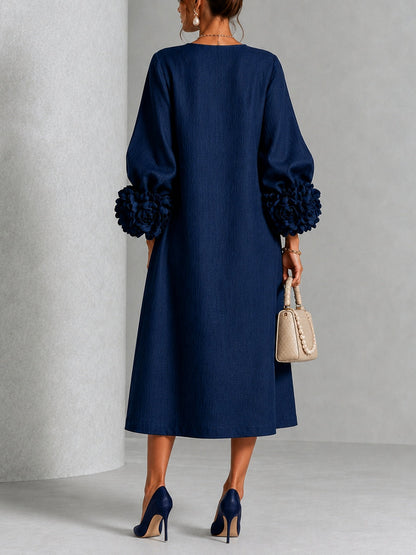 Vestido Midi Azul Navy con Botones de Flores y Mangas Florales Extravagantes