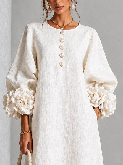 Vestido Midi Blanco con Botones de Flores y Mangas Decoradas