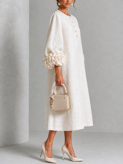 Vestido Midi Blanco con Botones de Flores y Mangas Decoradas