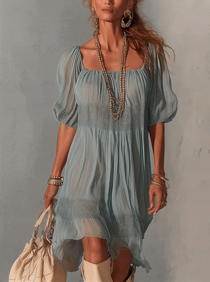 Lorena | Vestido midi azul de encaje plisado