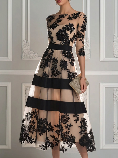 Vestido Midi Línea Elegante en Encaje Negro