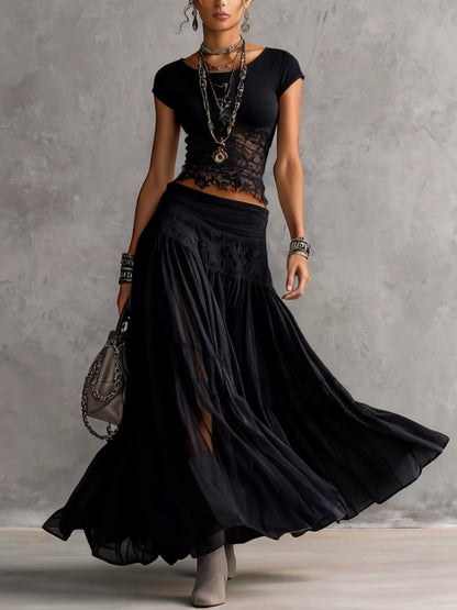 Ginevra | Conjunto de top transparente con paneles de encaje negro y falda maxi plisada