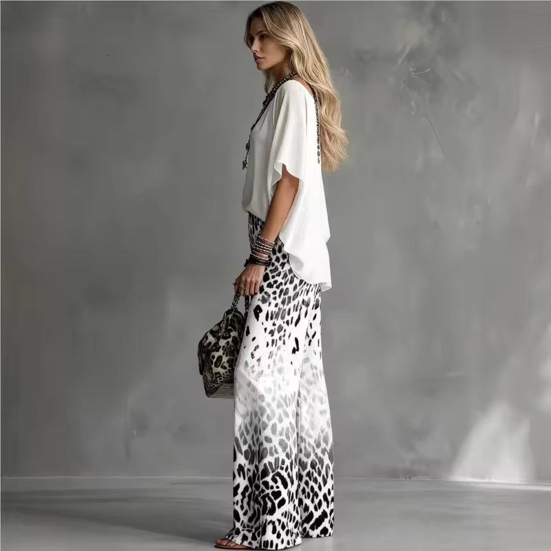 Fiorella | Conjunto Blusa Blanca y Pantalón Animal Print